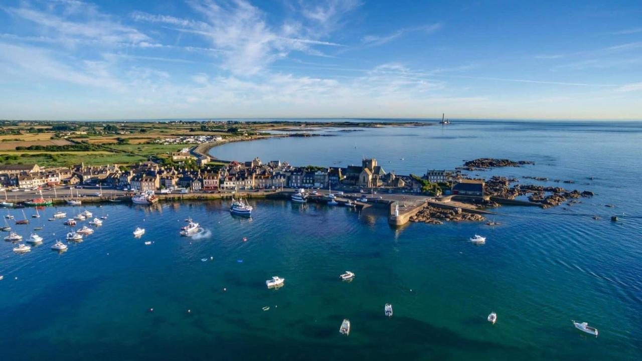 Maison Normande Proche De La Mer Et Des Lieux Touristiques Quettehou Exteriör bild