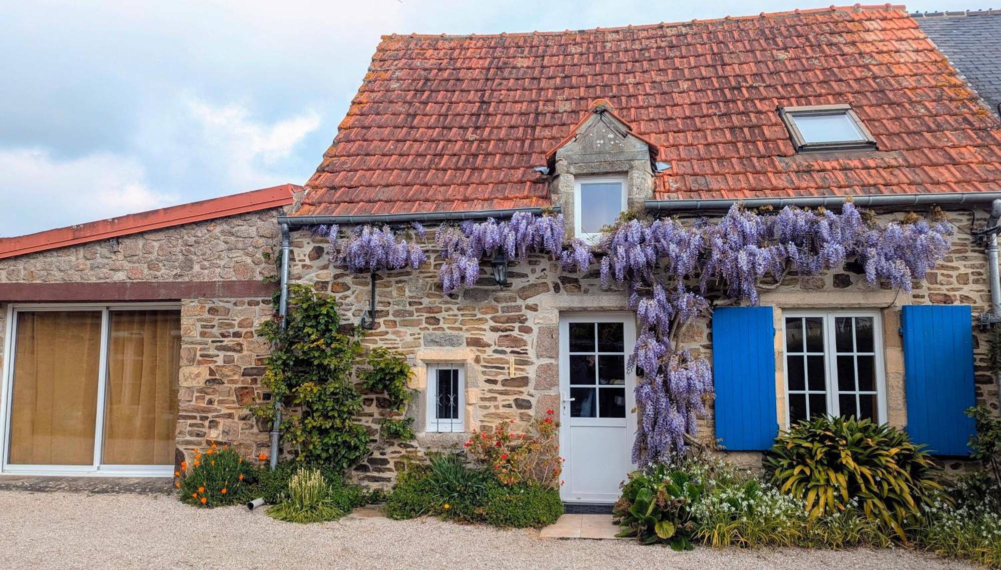 Maison Normande Proche De La Mer Et Des Lieux Touristiques Quettehou Exteriör bild